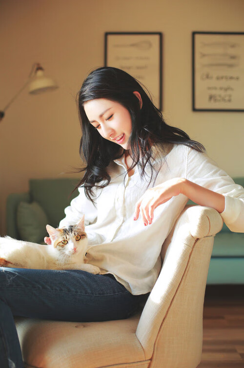 开云APP-范戴克高光时刻！新西兰队整体强势，2-0完胜卡塔尔展现崛起之势