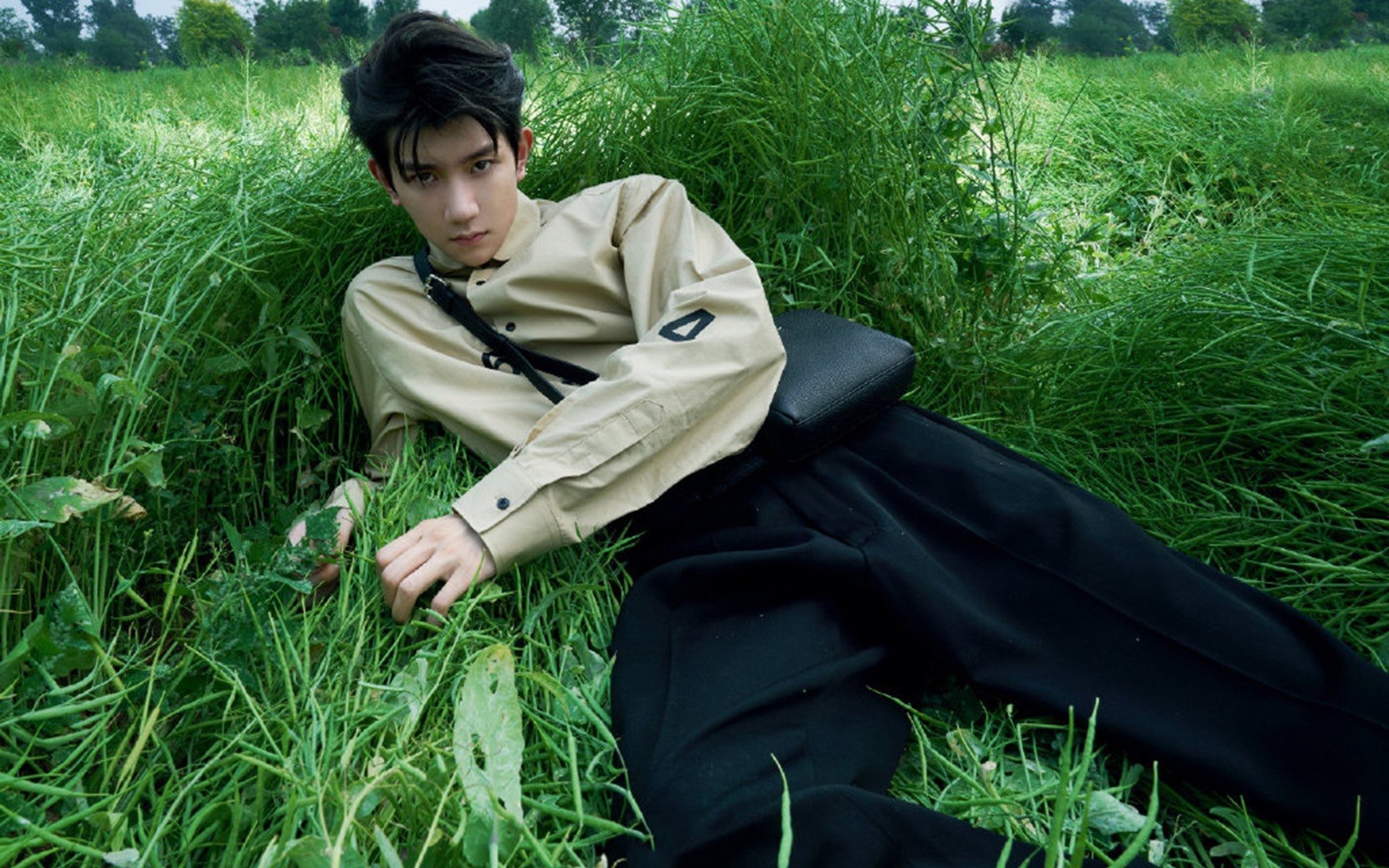 双城记,拉斯维加斯赛道与底特律球馆的极限交响