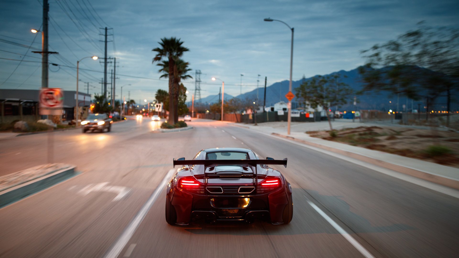 开云体育-节奏大师克莱主导攻防，篮网团队协作压制独行侠进攻浪潮