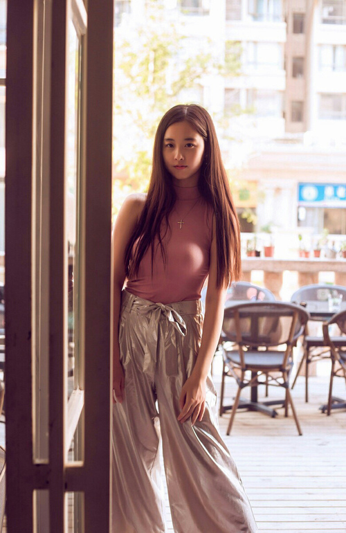 开云体育下载-狼性觉醒，斩首行动！戈贝尔单臂遮天，尼克斯强行绞杀湖人王朝余晖