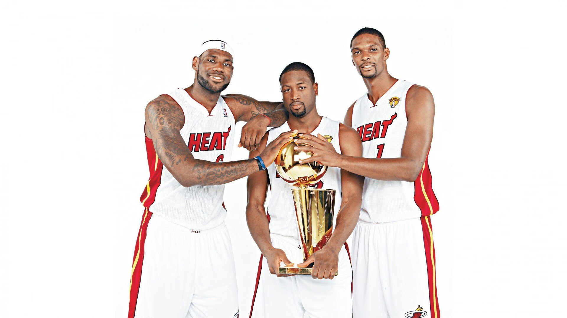 篮球双线传奇,雄鹿速胜太阳,约基奇欧冠淘汰赛接管比赛